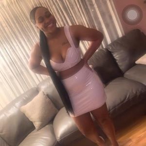 Meet your Posher, Janel